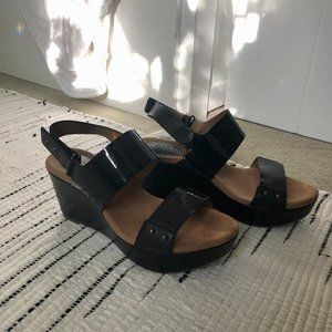 Clark's Black Wedges